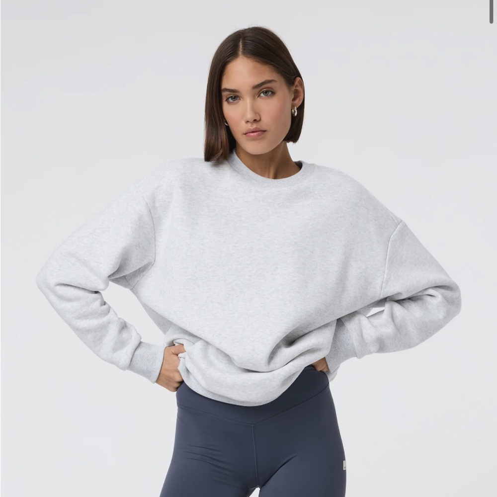 Vuori Gray Restore Oversized Crew 2.0 Women's Sweatshirt
